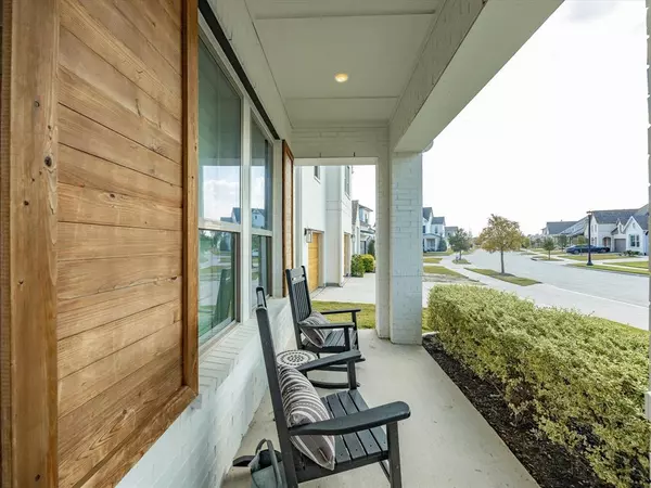 Fort Worth, TX 76008,2325 Offerande Drive