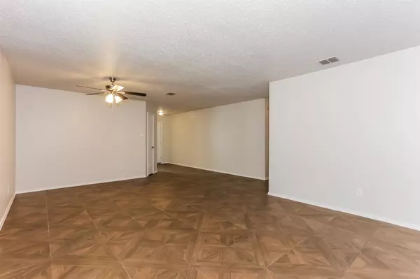 Denton, TX 76210,2109 Doecrest Drive