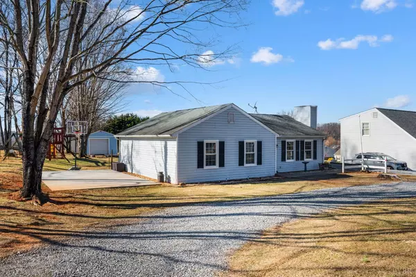 Evington, VA 24550,2550 Town Fork RD