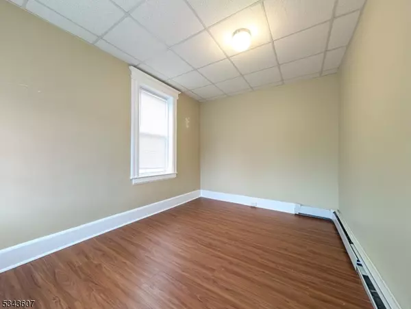 Belleville Twp., NJ 07109,55 Magnolia St #1