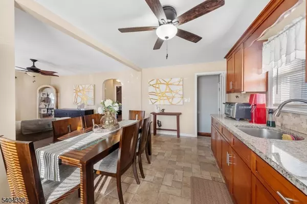 Linden City, NJ 07036,38 Pallant Ave