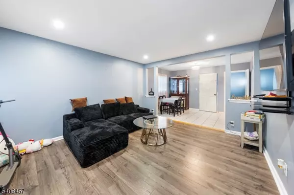 Roselle Park Boro, NJ 07204,291 Seaton Ave #1