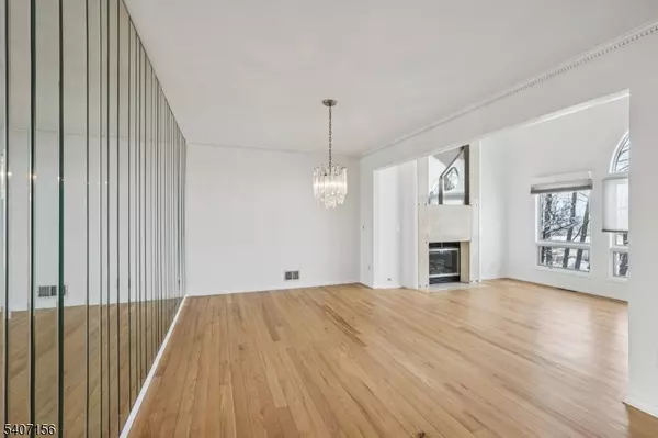 Woodland Park, NJ 07424,39 Cedarwood Ter.