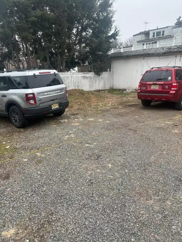 Belleville Twp., NJ 07109,25 New St