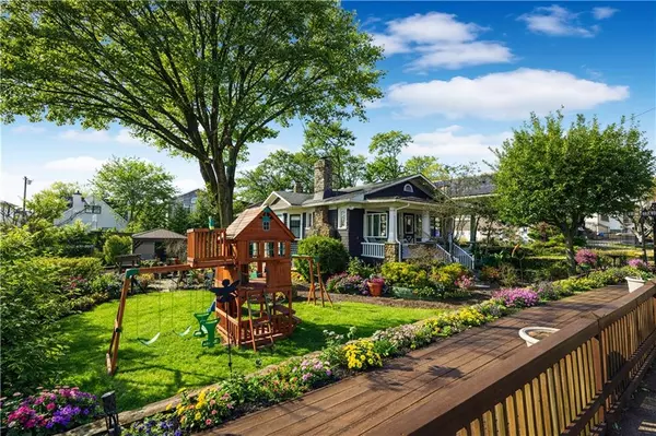 42 Bishop ST, Staten Island, NY 10306