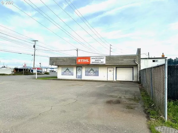 Coos Bay, OR 97420,1120 S BROADWAY
