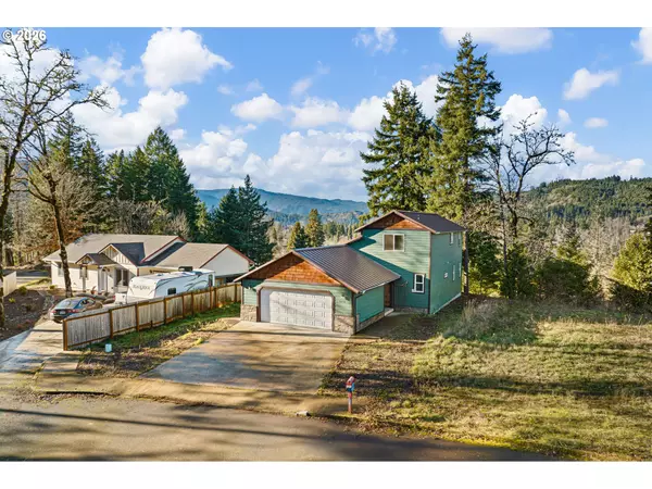 Oakridge, OR 97463,76154 COHO LN