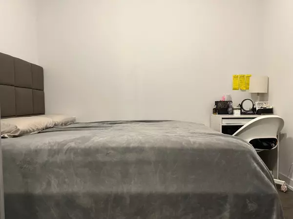 Toronto C02, ON M4V 2K3,609 Avenue RD #306