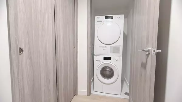 Toronto C01, ON M5V 0X3,1 CONCORD CITYPLACE WAY #606