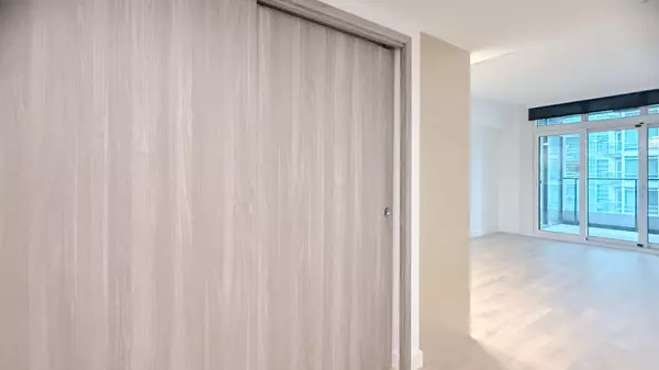 Toronto C01, ON M5V 0X3,1 CONCORD CITYPLACE WAY #606