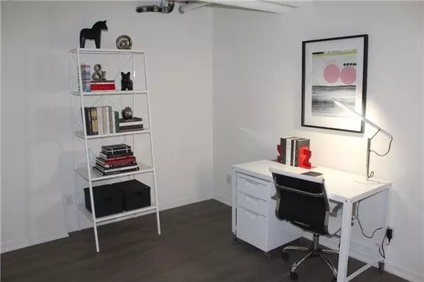 Toronto C01, ON M6J 0A1,170 Sudbury ST #116