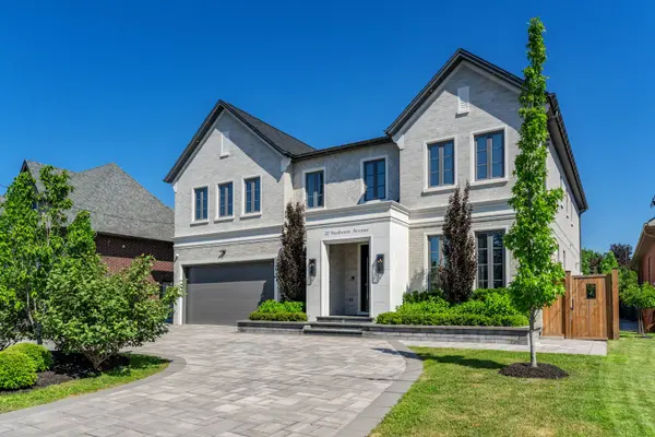 20 Sunbeam AVE, Toronto C06, ON M3H 1W7