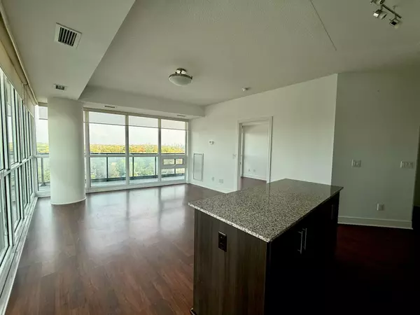 Toronto C11, ON M4G 0A5,35 Brian Peck CRES #901