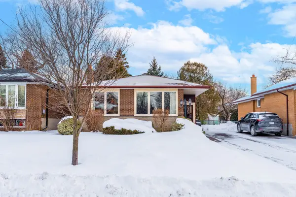 37 Grace ST, Toronto E08, ON M1J 2M3