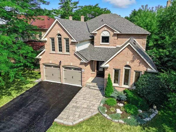 Whitby, ON L1P 1L5,14 Balsdon CRES