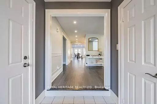 Whitby, ON L1P 1L5,14 Balsdon CRES