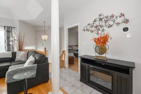 Whitby, ON L1R 2N8,25 Bedell CRES