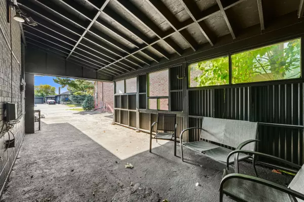 Toronto E04, ON M1R 4M9,63 Crosland DR