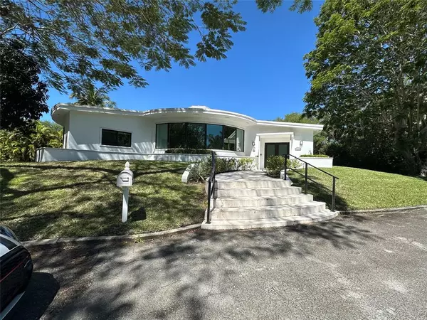 Pinecrest, FL 33156,6205 SW 108 St