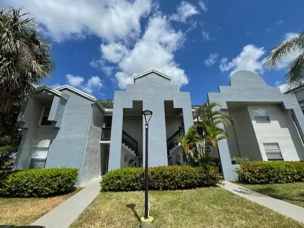 Hollywood, FL 33025,530 SW 113th Way #530