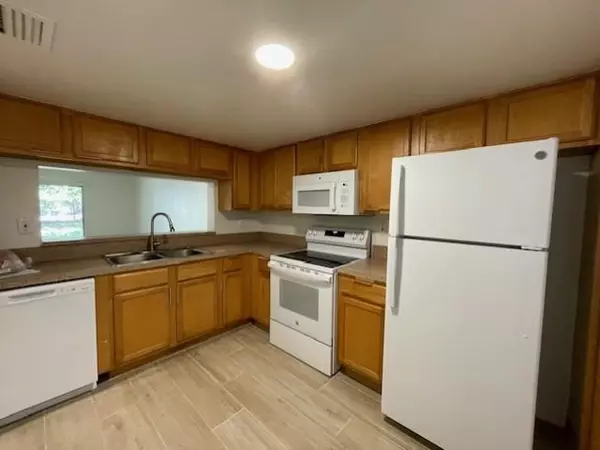 Hollywood, FL 33025,530 SW 113th Way #530