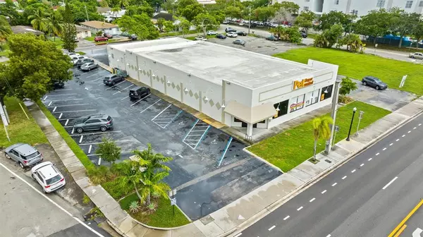 Hollywood, FL 33020,2111 N Federal Hwy