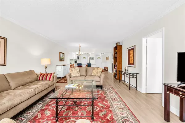 Oakland Park, FL 33334,3050 NE 16th Ave #202