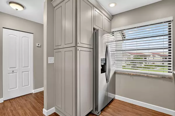 Boca Raton, FL 33433,21219 Lago Cir #J-5