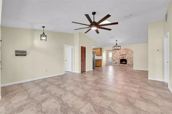 Port St Lucie, FL 34983,709 SW Dorchester St