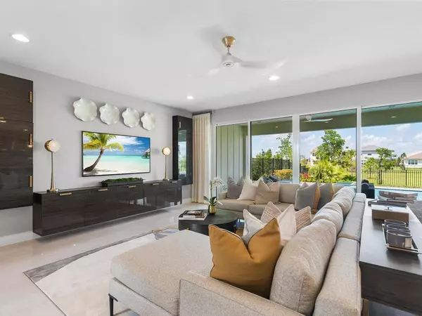 Loxahatchee, FL 33470,1345 Harvester Xing