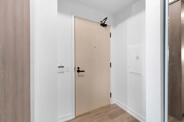 Vaughan, ON L4K 0R1,225 Commerce ST #4608