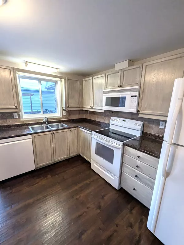 Barrie, ON L4N 8C7,21 Columbia RD