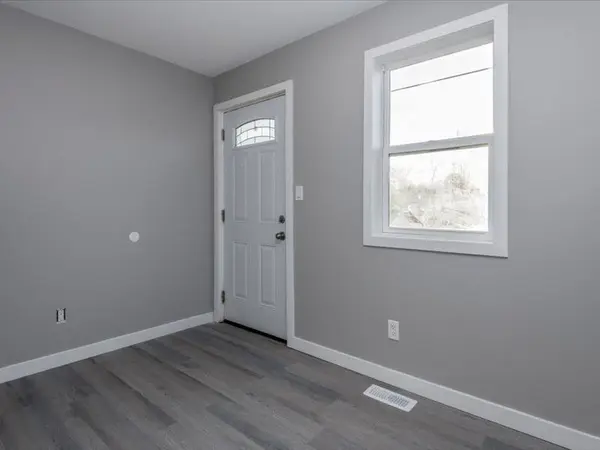 148 Dunedin ST, Orillia, ON L3V 5T7