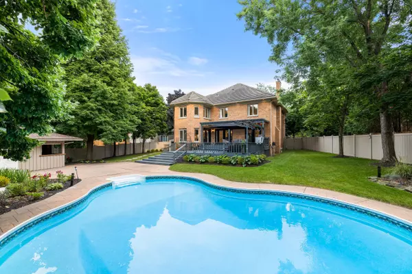 Mississauga, ON L5M 4X9,5103 Royal Mills CT