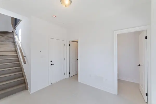 2140 Trafalgar RD #48, Oakville, ON L6H 8A5