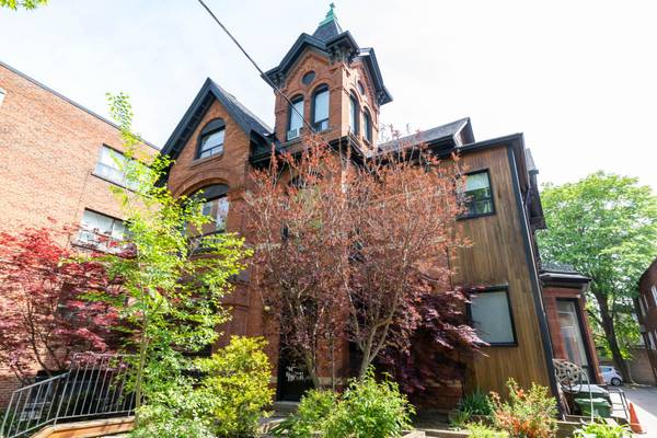 133 Dunn AVE #402, Toronto W01, ON M6K 2R8