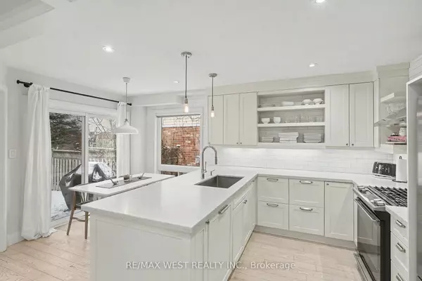 Burlington, ON L7L 6T7,2232 Casselman CT