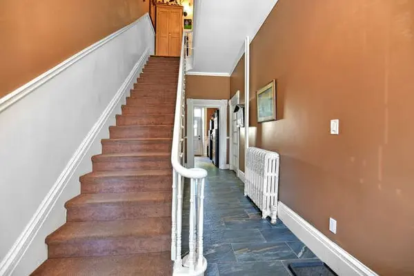 32 APPLE ST, Brockville, ON K6V 4X8