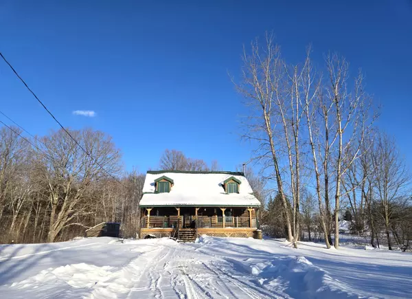 20 Thompson RD, Centre Hastings, ON K0K 2K0