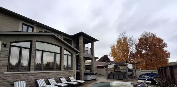 Blossom Park - Airport And Area, ON K1T 1L1,1722 Athans AVE