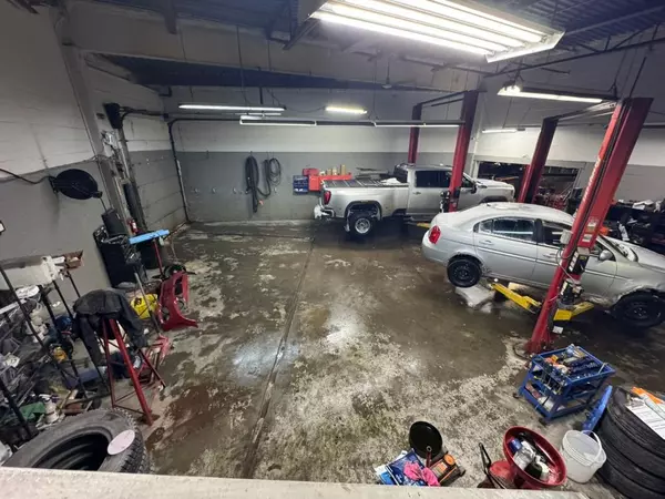 Kitchener, ON N2B 3E6,1659 Victoria ST N