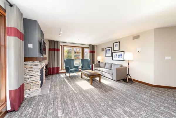 Blue Mountains, ON L9Y 0V2,152 Jozo Weider BLVD #232