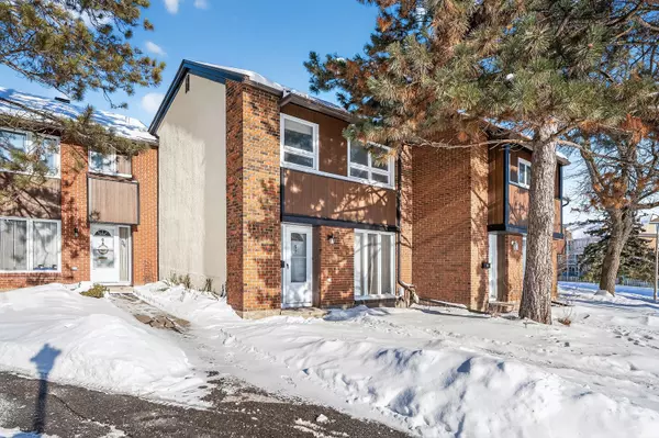 Beacon Hill North - South And Area, ON K1J 8J2,1900 Marquis AVE #67