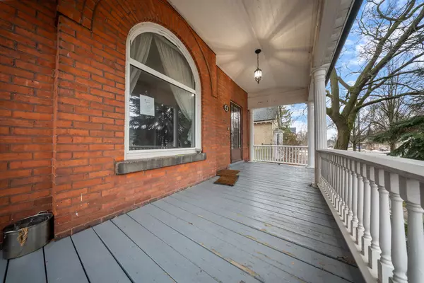 Woodstock, ON N4S 3H4,41 WELLINGTON ST S