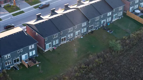 London South, ON N6K 0L1,1091 Upperpoint AVE