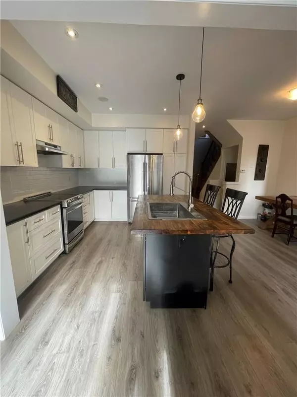 Hamilton, ON L0R 1P0,1890 Rymal RD E #35