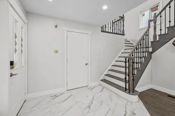 Hunt Club - South Keys And Area, ON K1G 5L3,83 Saddle CRES