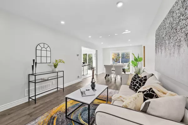 Hunt Club - South Keys And Area, ON K1G 5L3,83 Saddle CRES