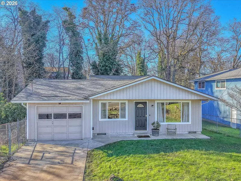 415 S 12TH ST, St Helens, OR 97051