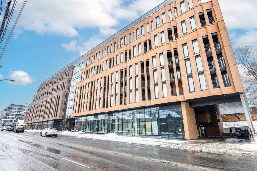 1720 Bayview AVE #407, Toronto C10, ON M4G 3C4